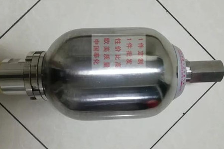 用什么方法來檢查不銹鋼囊式蓄能器膨脹壓力？